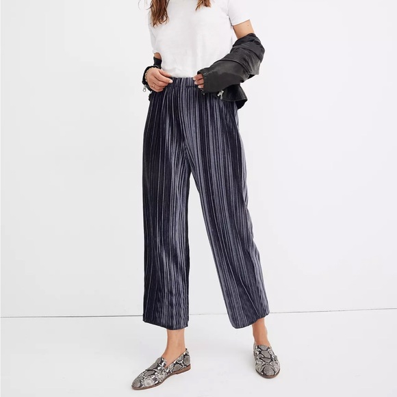 Madewell Pants - Madewell Velvet Pleated Pull On Pants